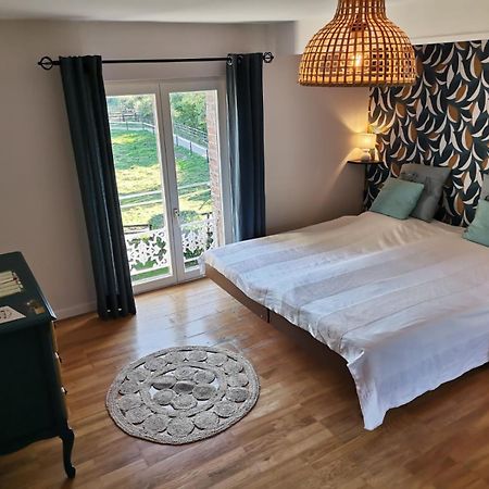 Manoir Du Taillis Bed & Breakfast Heugon ภายนอก รูปภาพ
