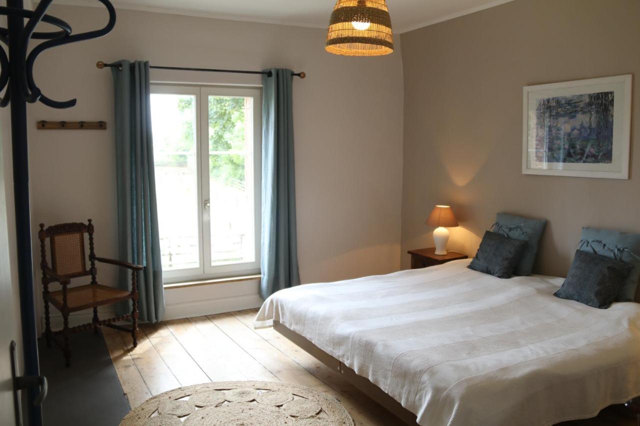 Manoir Du Taillis Bed & Breakfast Heugon ภายนอก รูปภาพ