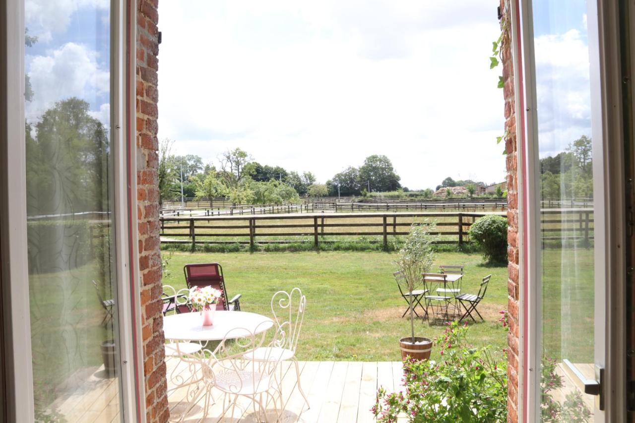 Manoir Du Taillis Bed & Breakfast Heugon ภายนอก รูปภาพ